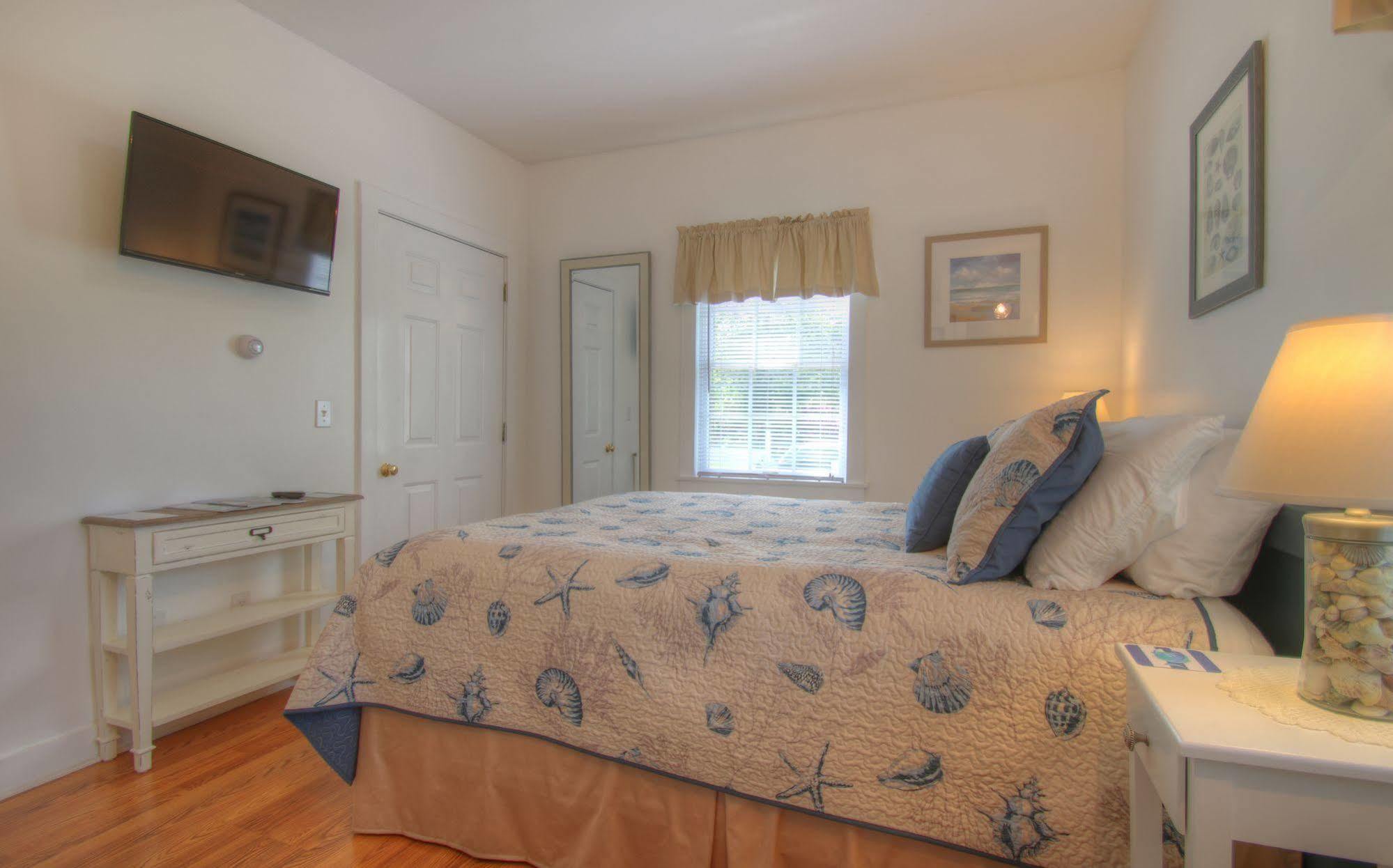 The Tern Inn Bed & Breakfast And Cottages West Harwich Extérieur photo